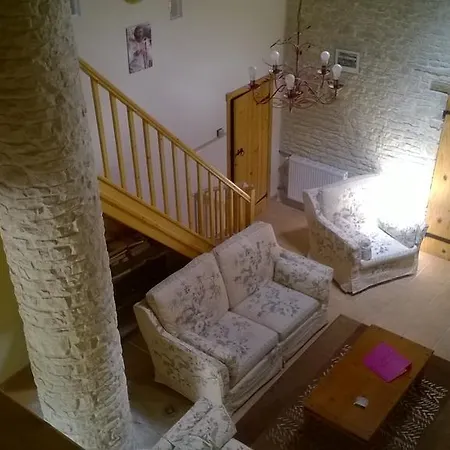 La Pommeraie 度假居 Nantillé